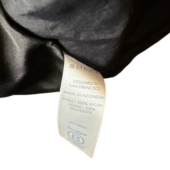 ATHLETA Acadia Cropped Utility Sz M Women's Black Jacket - Picture 11 of 11